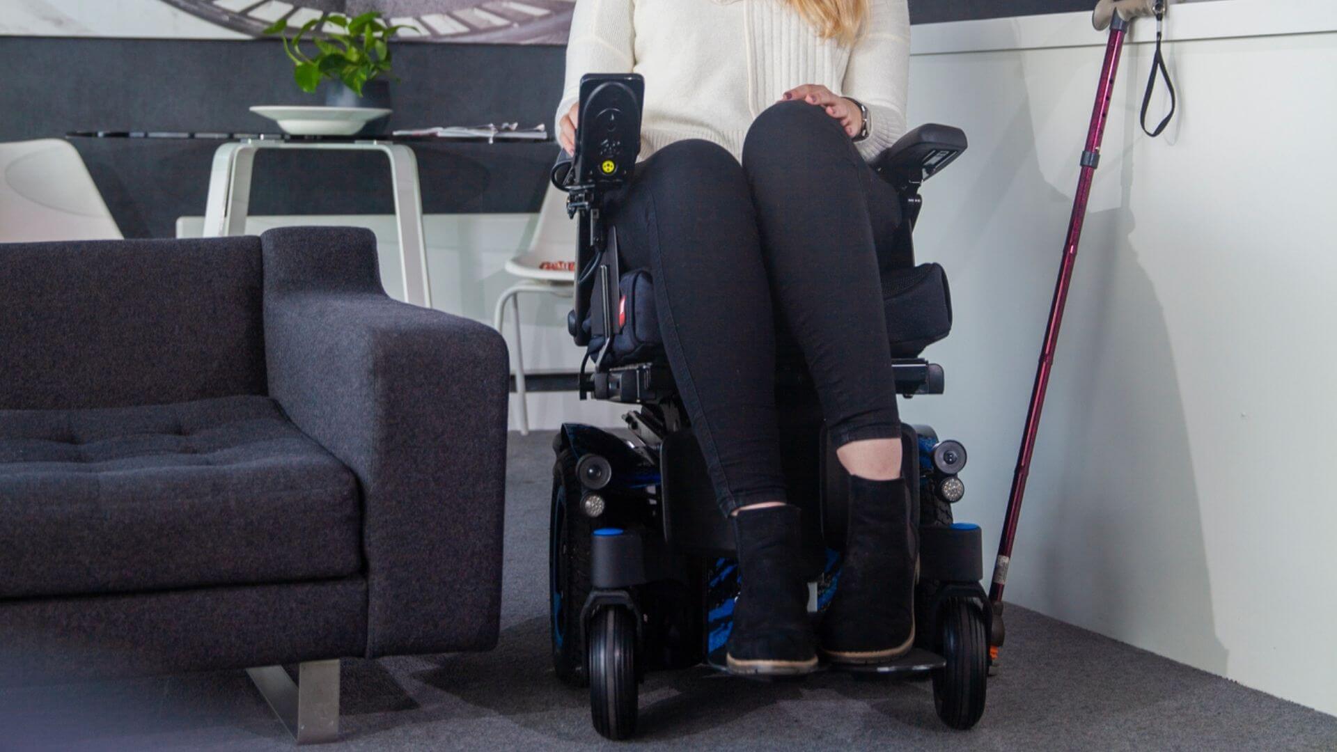 L'importance des dimensions de la base et du rayon de braquage des fauteuils roulants électriques
