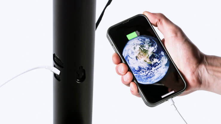 Port de Charge USB et Support Smartphone