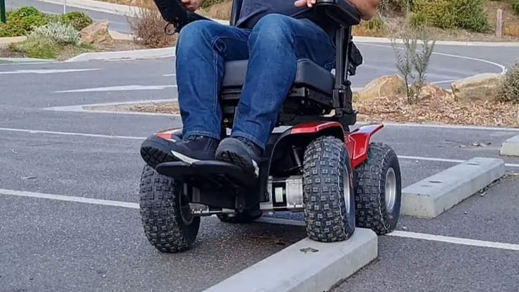Ne fait qu'une bouchée des trottoirs